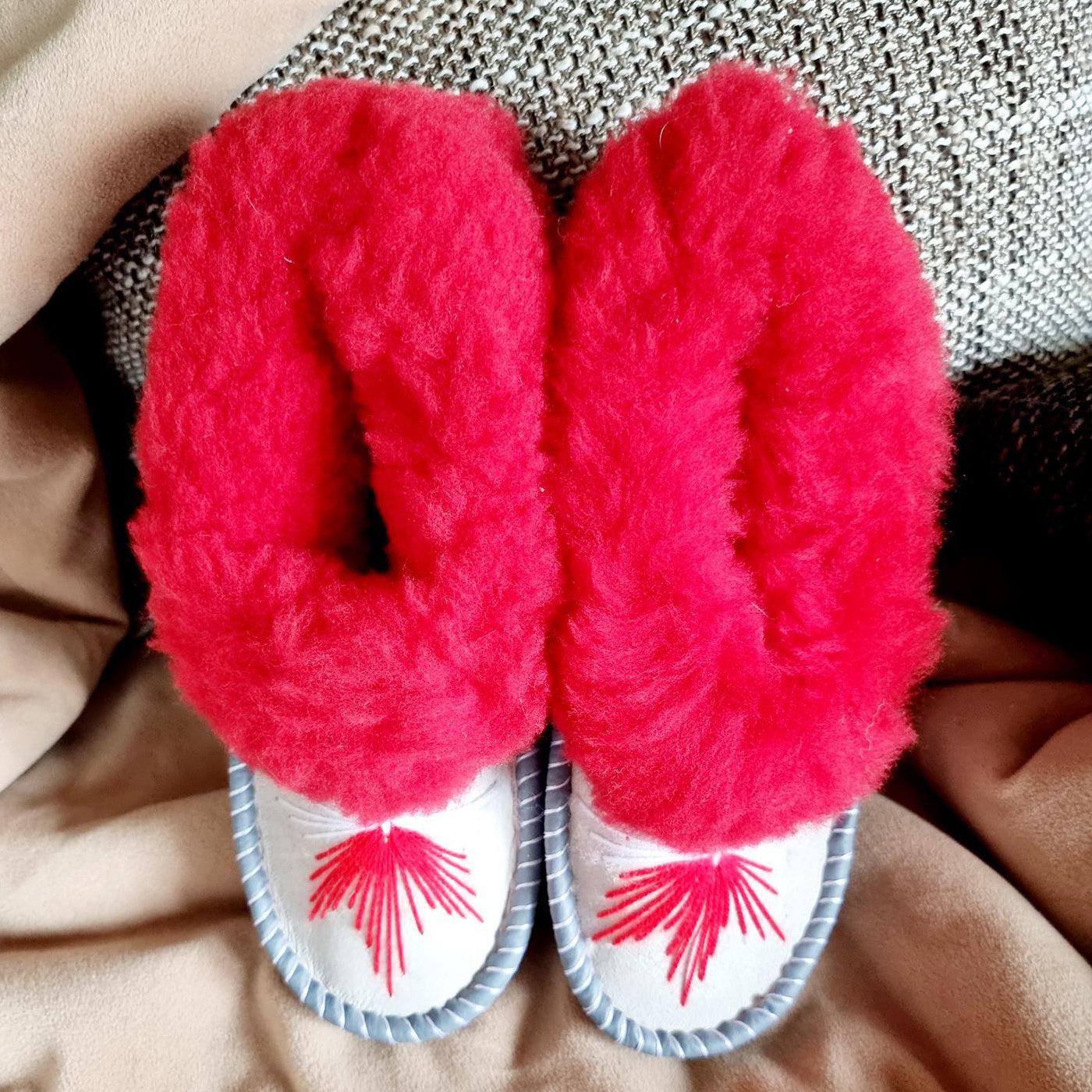 Warm moccasin slippers with cosy sheep's wool ALUNA