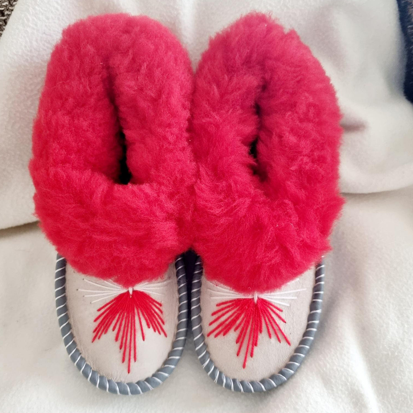 Warm moccasin slippers with cosy sheep's wool ALUNA